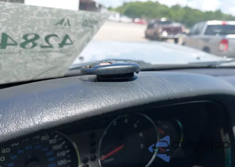 2006 Toyota Land Cruiser V8 из США, поврежденный, VIN JTEHT05JX62098927